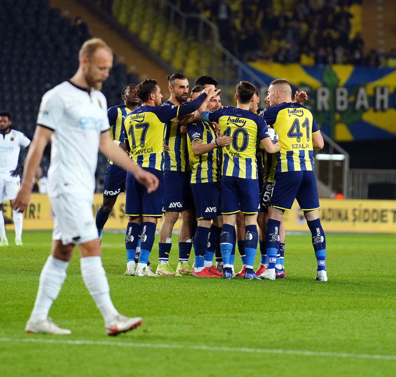 Fenerbahçe: 2 - Yeni Malatyaspor: 0